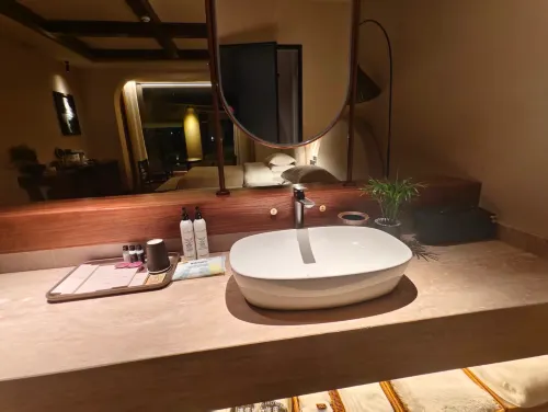 山眷雲·日照金山·田也咖啡·雪山全幅畫景飯店 房間 Photos