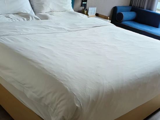 潮漫飯店（深圳寶安大仟裡坪洲地鐵站店）優惠