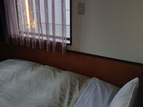 ビジネスホテル　かもした クーポン