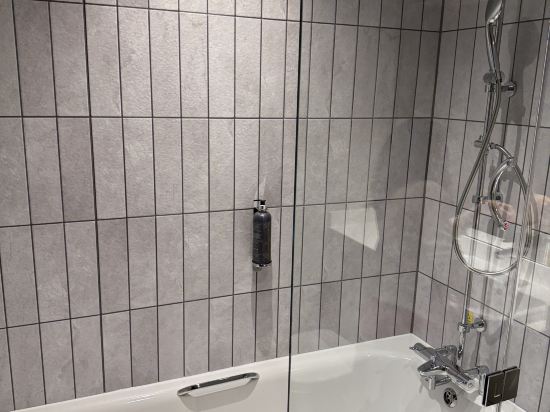 Premier Inn London Heathrow Airport T2 & T3 - Bath Road優惠