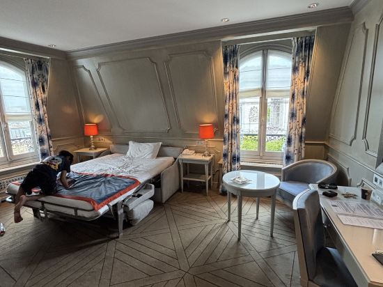 巴黎凱旋門星型廣場輝煌酒店優惠