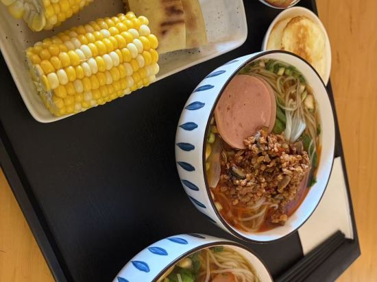 瀘沽湖晏坐湖景清奢民宿（大落水村店）優惠