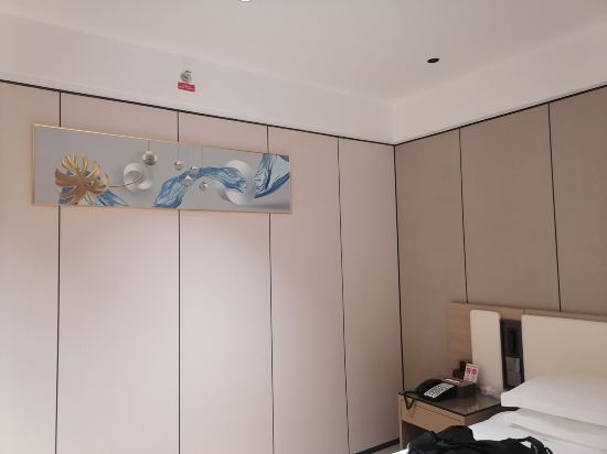 新華蓮商務酒店（珠海拱北口岸城軌站店）優惠