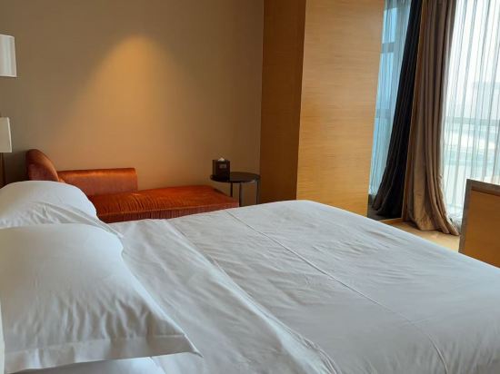 義烏博覽皇冠假日酒店優惠