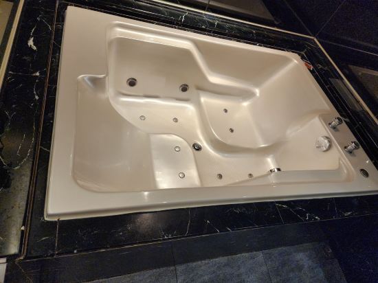 新竹湖山休閑風景旅館優惠