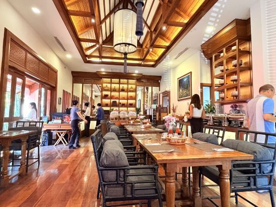 普拉辛格村莊飯店優惠