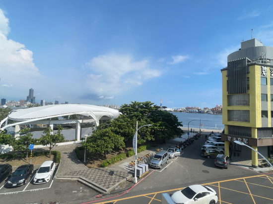 高雄碧港良居商旅西子灣館優惠