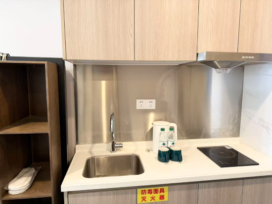 鉑斯登行政公寓（深圳京基濱河時代下沙地鐵站店）優惠