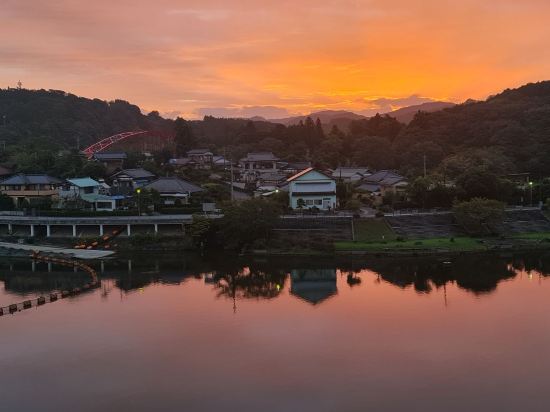 大自然の静寂と天然自噴温泉を愉しむ湯宿　亀山温泉ホテル クーポン