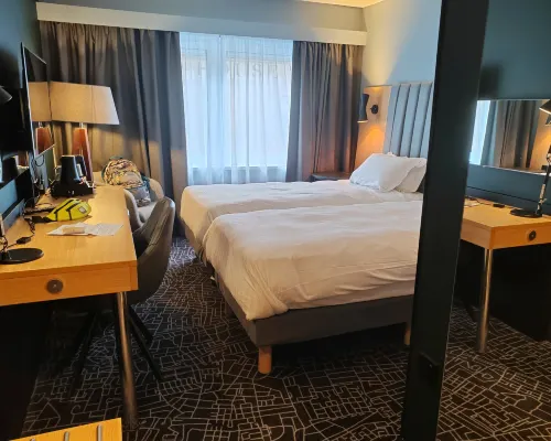 Radisson Hotel York Rooms Photos