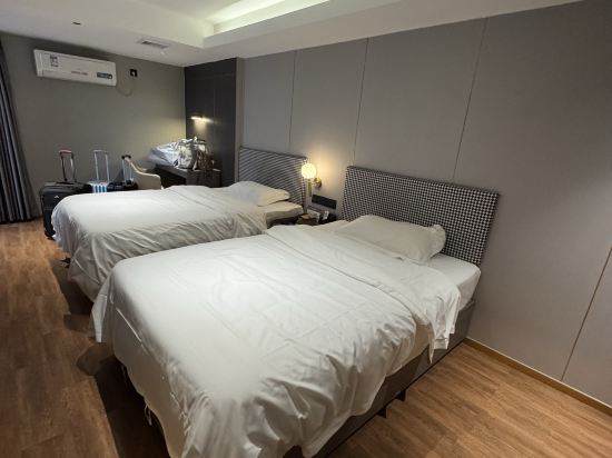 尚品假日飯店（廣州新白雲國際機場店）優惠