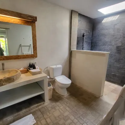 Special Nyepi Offer! Jungle Amaranth Villa Canggu – Exclusive 3BR Retreat with Pool الغرف Photos