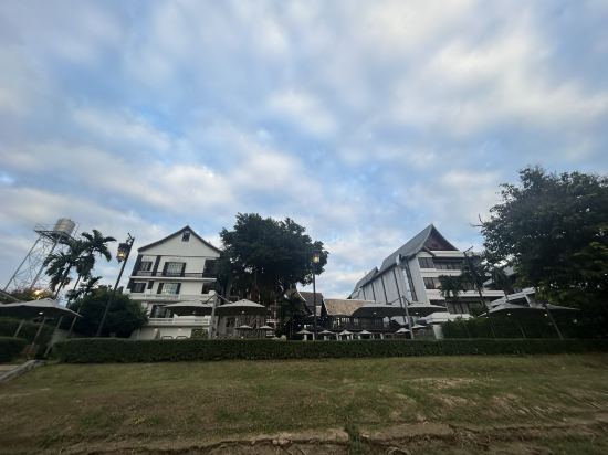 布里斯裡平河畔度假村及水療中心優惠