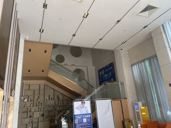 潮漫飯店（廣州新塘輕軌地鐵站荔新大道店）優惠