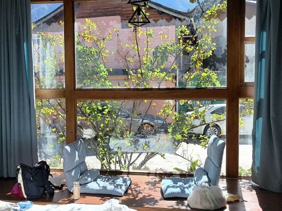 瀘沽湖青山青旅優惠