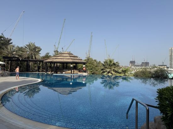 W杜拜-米納塞雅希，限成人優惠