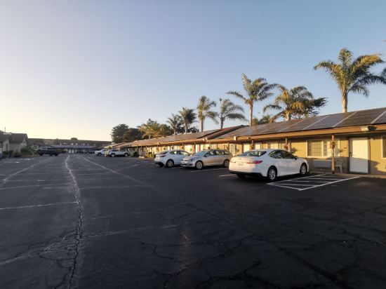 隆恩橡木酒店優惠