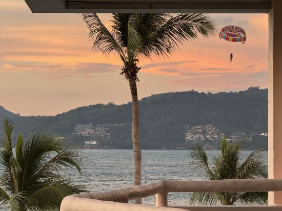 芭東南灘歡樂鴻居飯店優惠