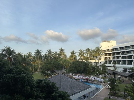 巴塔姆海景假日酒店優惠