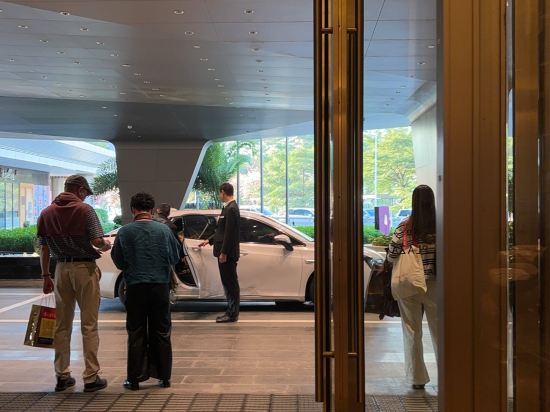 深圳深鐵皇冠假日酒店優惠