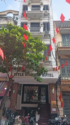 Little Diamond Hotel Exterior Photos