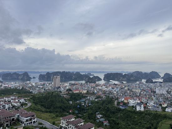 FLC 下龍灣高爾夫俱樂部與華麗度假村優惠