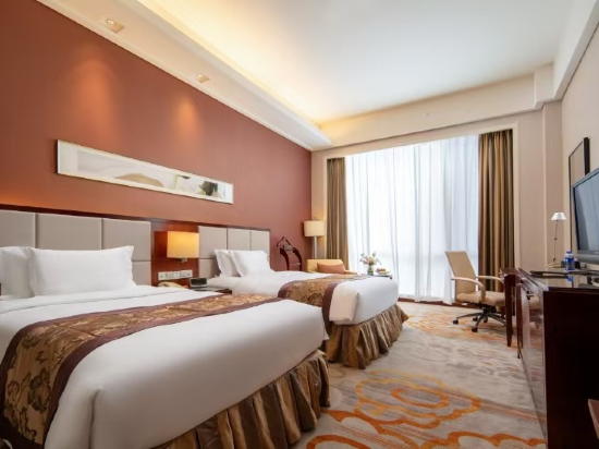 中山大信皇冠假日酒店優惠