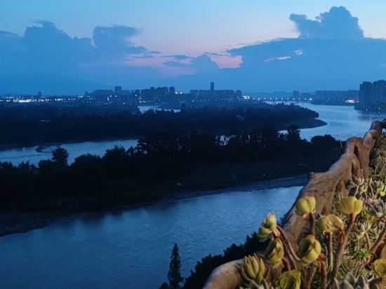 江山勝景民宿酒店（樂山大佛店）優惠
