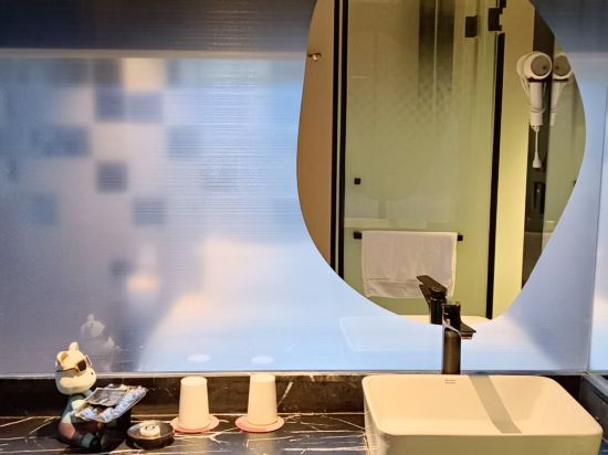 重慶JETBEAR設計師酒店（解放碑洪崖洞店）優惠