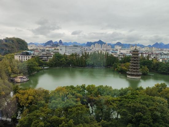 桂林灕江大瀑布飯店（象鼻山兩江四湖店）優惠