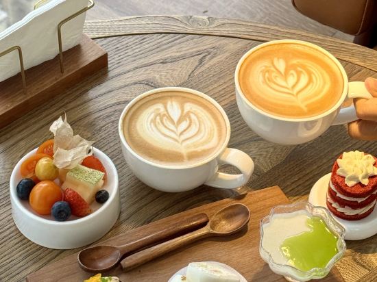 Aspera高空花園全景飯店（解放碑洪崖洞店）優惠