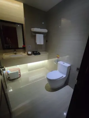 Auspicious Hotel Rooms Photos