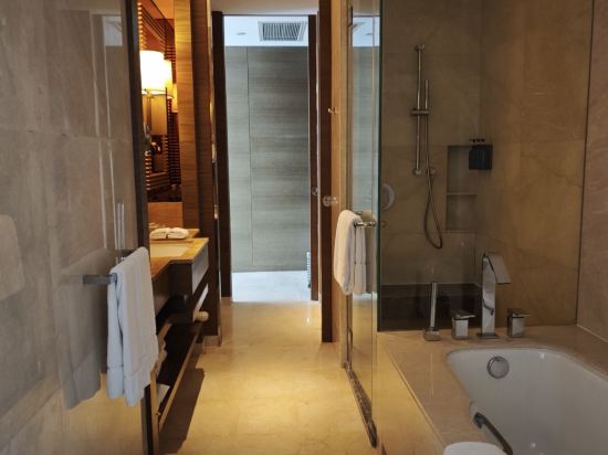 南京銀城皇冠假日酒店優惠