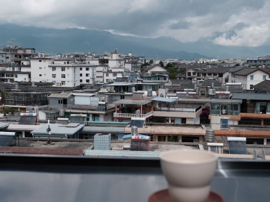 納主·空中庭院設計師雪山觀景民宿（麗江城日照金山店）優惠