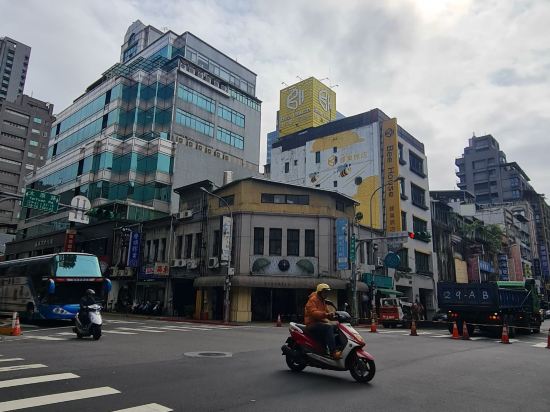 台北蜂巢-台北車站館優惠