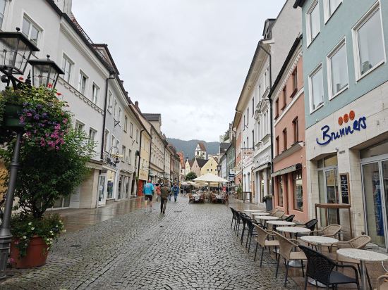 菲森紅色別墅酒店優惠