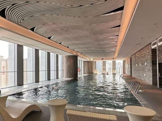 南寧中心永恆皇冠假日飯店優惠