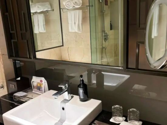 義烏博覽皇冠假日酒店優惠