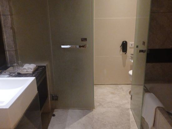 香港九龍東皇冠假日酒店優惠