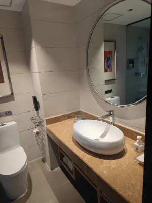 Lavande Hotel (Zhanjiang Guomao Guangbai) Номера Photos