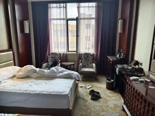 Popeye Holiday Inn Номера Photos