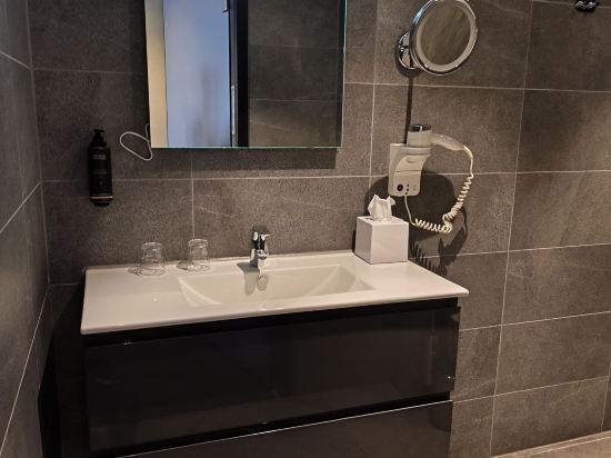 阿姆斯特丹斯勞特戴克站美居酒店優惠