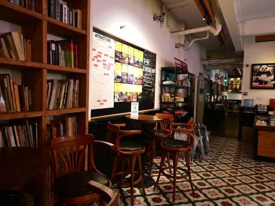 POSHPACKER拖板鞋青年旅舍旅行酒店（成都太古裏春熙路地鐵站店）優惠