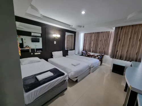 Tuscany Hotel by Skypark Phòng Photos