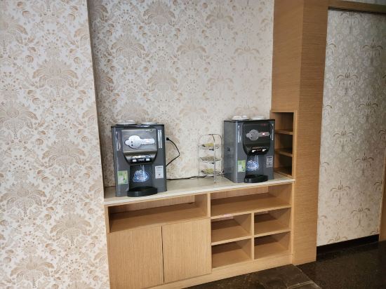 鮪魚家族飯店-鹽埕館優惠