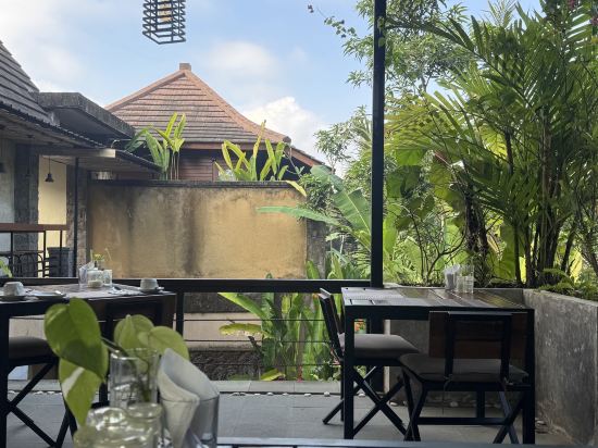 庫塔阿姆納雅酒店優惠