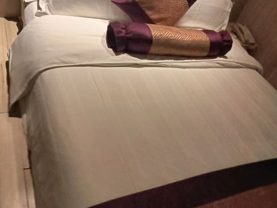 中青旅山水設計師酒店東城萬達廣場店優惠