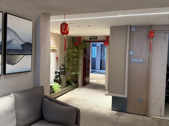 隱廬民宿飯店（鄭州火車站西廣場二七萬達廣場店）優惠