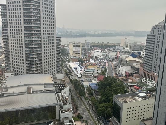 新山市中心假日酒店優惠