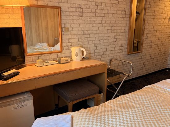 ホテルセレクトイン伊勢原 クーポン